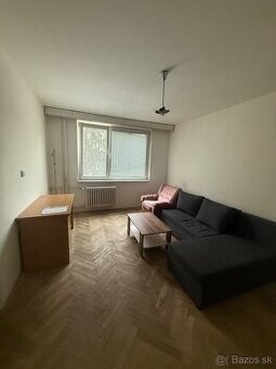 410€ / mesiac - 1 izbovy Hospodarska 94 - 1