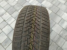 Zimná pneu Dunlop WinterSport 5 245/45R18