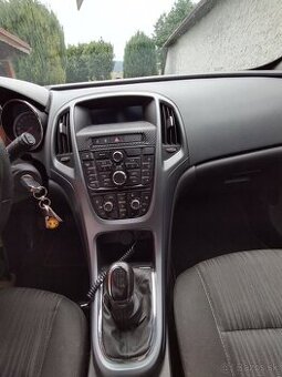 Opel astra gtc
