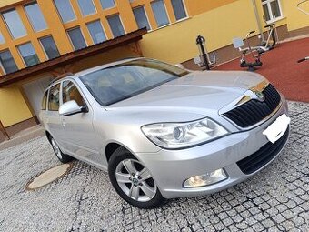 Škoda Octavia Combi 2.0 TDI 4x4 DSG Kožený interiér