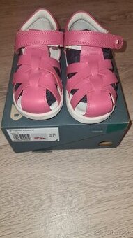 Nové barefoot sandalky