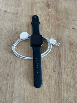 Apple watch SE 44mm hodinky