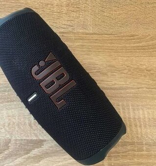 JBL charge 5