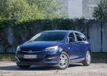 Opel Astra 1.6 CDTI /AJ NA SPÁTKY/