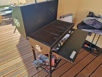 Gril záhradný na drevené uhlie Fieldmann FZG 1007
