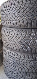 Zimne pneu Bridgestone 205/50R17