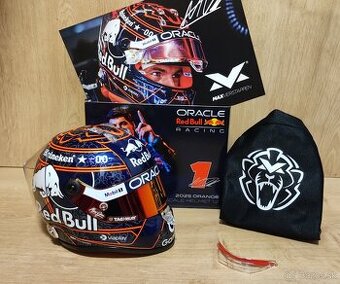 Max Verstappen - 2025 Orange helma 1:2 + podpis karta