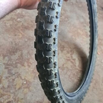 Plašte veľkosť 20