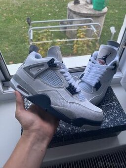 Nike Jordan 4 Retro Midnight Navy