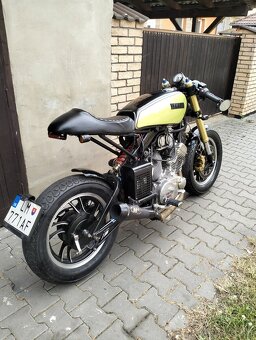 Yamaha XV 500 cafe - 1