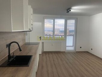 PREDAJ - 2- izbový byt s loggiou na Drobného ulici v Dúbravk