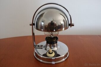 Starožitná nočná lampa.