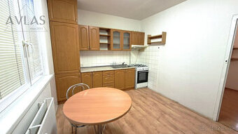 Voľný ihneď zariadený1.- izbový byt, 41m2, ul. Magurská