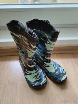 Predám detské gumáky so sťahovaním, veľ. 34