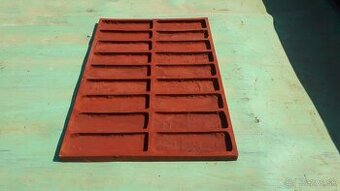 Silikónové formy na odlievanie sadry, betónu.