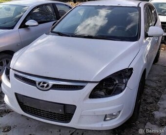 HYUNDAI i30 1.4 2009 predám KAPOTA, NÁRAZNÍK, DVERE, STĹPIK