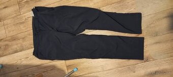 ZADARMO darujem ŽENSKÉ veci