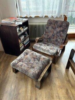 Odpočinkové kreslo s podnožkou