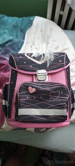 Dievčenská školská taška