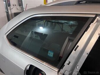 Prave zadne sklo Octavia 3 combi