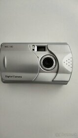 Digitálny fotoaparát predám XDC 100.