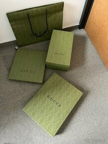 Gucci tašky a krabice