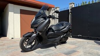 Predám yamaha xmax 300