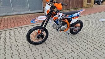 Pitbike DT125 17/14, světlo, el startér, řazení se spojkou,