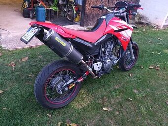 Yamaha XT660