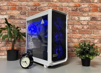 Ryzen 7 7800X3D\32GB\RTX 4070\SSD\850W Zdroj