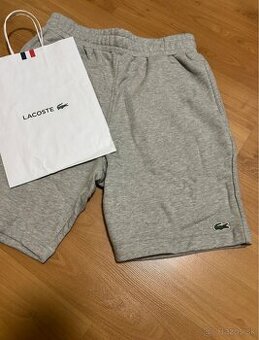 Lacoste kratasy
