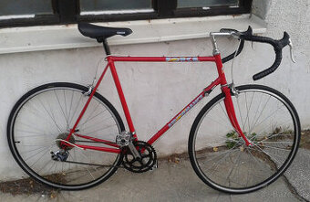 Predám nový cestný Favorit model Force Performance. - 1