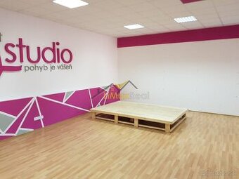 Na prenájom miestnosť s rôznym využitím v centre LM