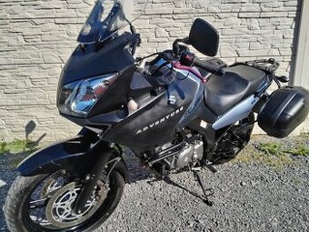 Suzuki v strom 650 najazdené iba 17 300 km