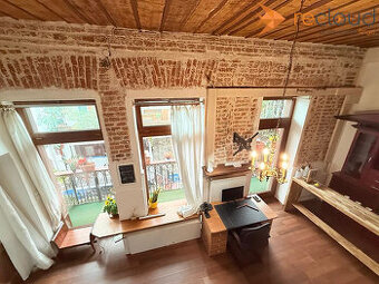 Na predaj výnimočný 2-izbový byt v historickom centre Nitry 