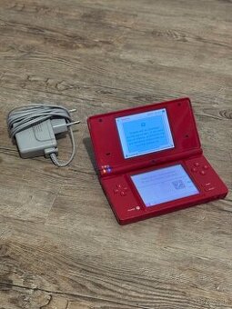 Nintendo DSi a 10 hier