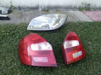 Skoda Fabia 2 zadné svetla predné lave