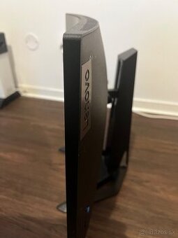 LENOVO MONITOR