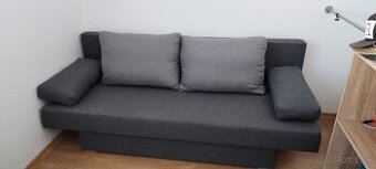 Rozkladacia pohovka s úložným priestorom