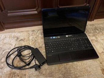 Sony Vaio i3 8GB 640GB