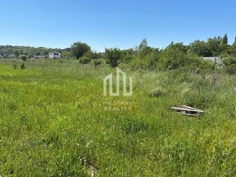 Stavebný pozemok v blízkosti golfového ihriska a kúpeľov Pie - 1