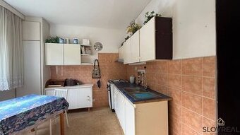 SLOVREAL - Predaj 3 - izbového bytu v obci Horná Ves