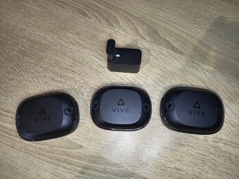 HTC vive ultimate trackers