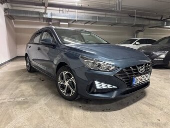 Hyundai i30 1,5 benzín DPi facelift 2022 56000km LED combi