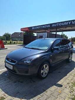 Predám Ford Focus 1.6 AC Kombi