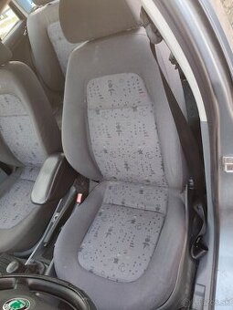 Predám Škoda Fabia 1 sedačky