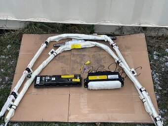 Škoda SuperB 2 Combi facelift 2014 airbag