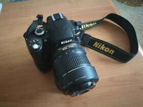 AKCIA Predám plne funkčnú zrkadlovku Nikon D60 s príslušenst - 1