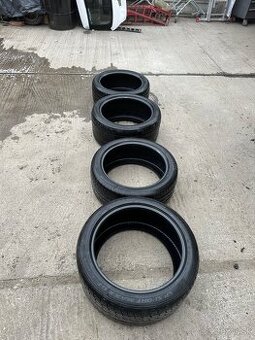 Sada letných pneumatík Dunlop dvojrozmer R20-275/40+315/35