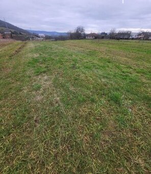 stavebný pozemok na rod.dom 741 m2, Lednické Rovne-Hôrka
